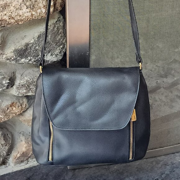 First Issue Black Faux Leather Shoulder Bag - Picture 6 of 16